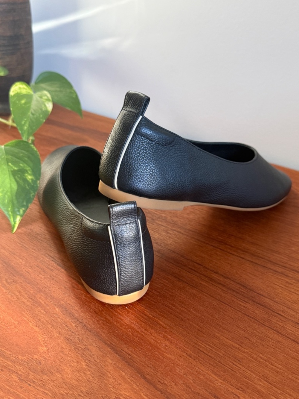 Everlane Black Leather Ballet Flats Size 8 - Picture 7 of 15